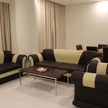 Asian Tower Al Ghurayfah Luaran gambar