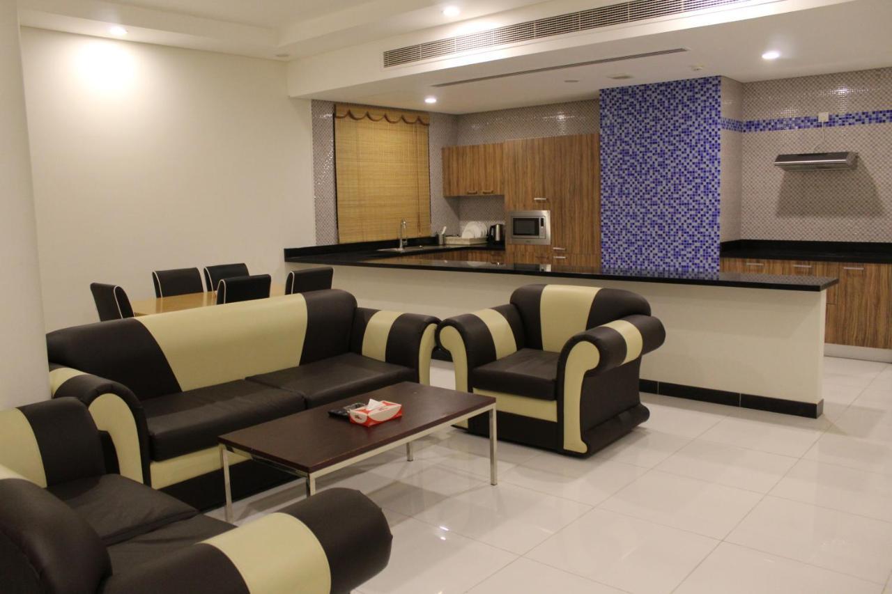 Asian Tower Al Ghurayfah Luaran gambar