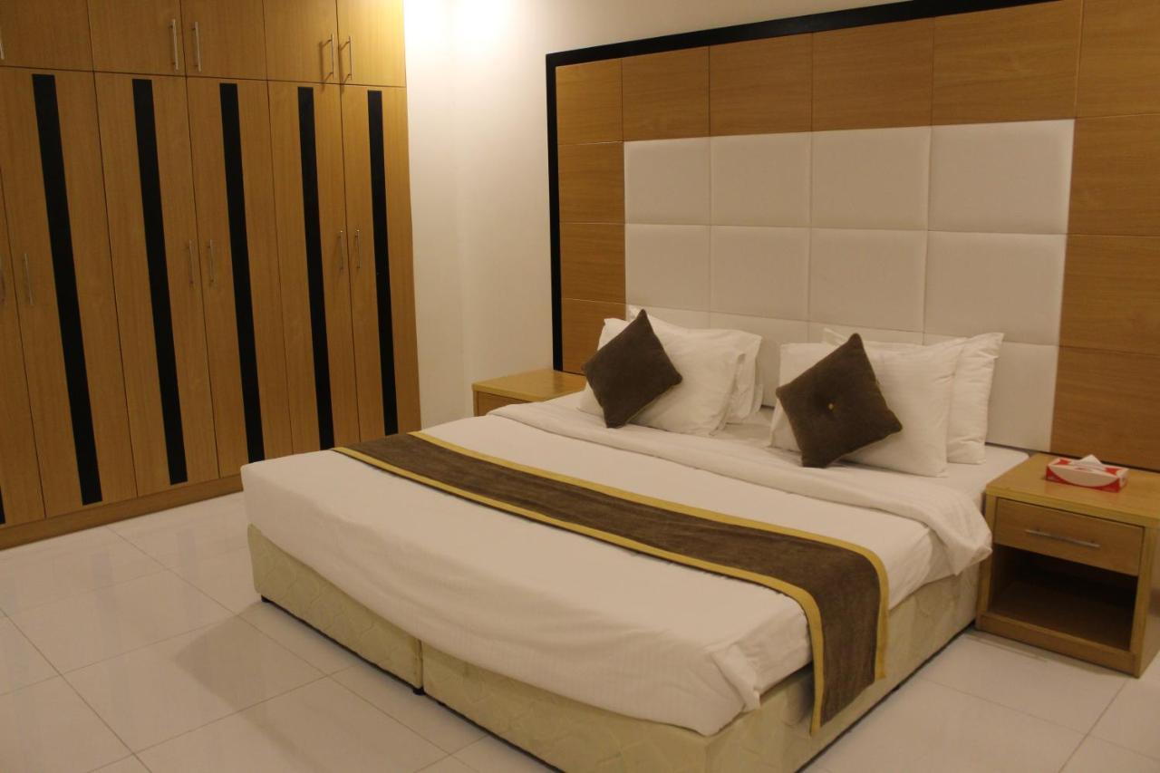 Asian Tower Al Ghurayfah Luaran gambar
